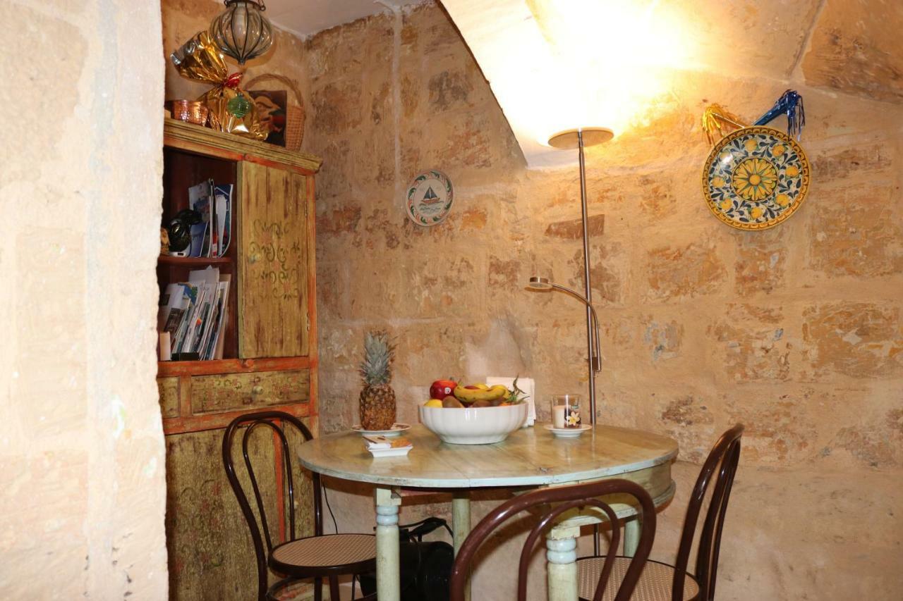 Corto Maltese Hotel Cospicua ภายนอก รูปภาพ
